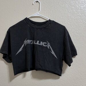 Brandy Melville Black and Gray Graphic Crop Top